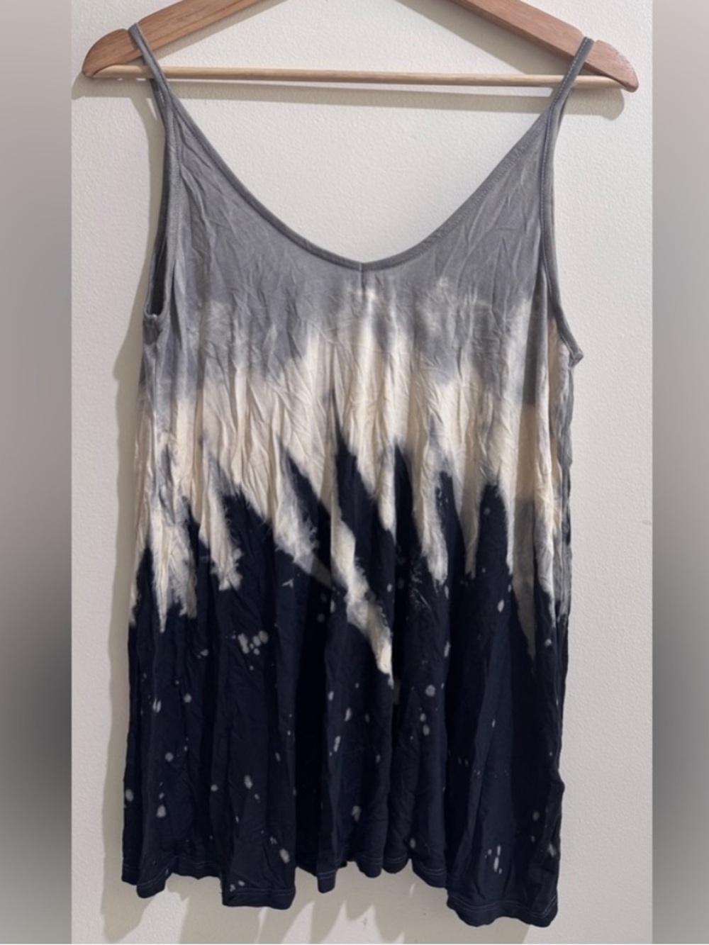 HENRIAL Women's Grey, Cream & Black Tie-Dye Spaghetti Strap Tank Top